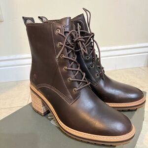 Timberland Women's Brown Leather Ankle Boots